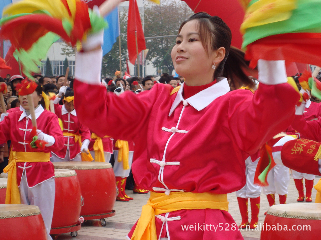 <em>女子</em>百人大型<em>锣鼓</em>队<em>表演锣鼓</em>演示 - 陕西杨凌瑞